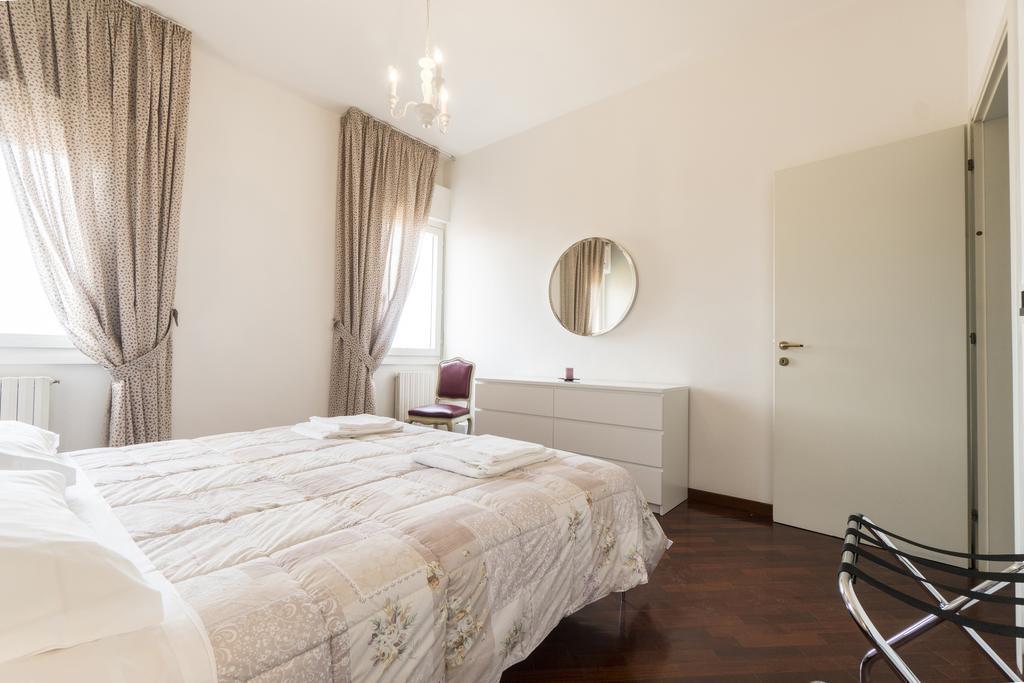 Residence Railway By Studio Vita Bolonia Zewnętrze zdjęcie