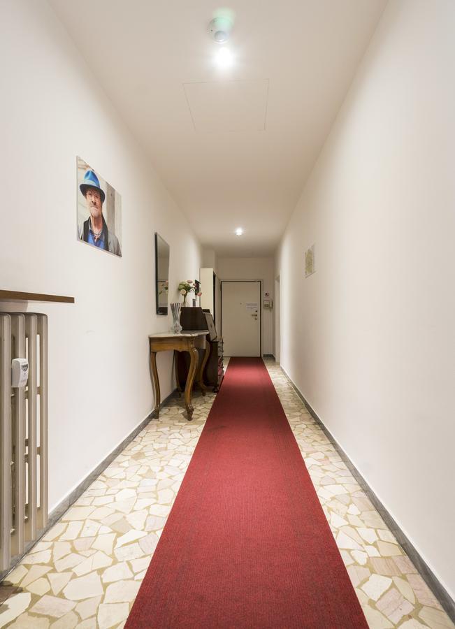 Residence Railway By Studio Vita Bolonia Zewnętrze zdjęcie
